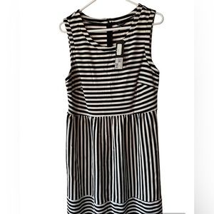 Brand New Never Worn with Tags. Black and White Size Large Daisy Fuentes Dress
